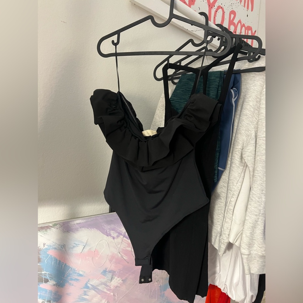 Strapless bodysuit